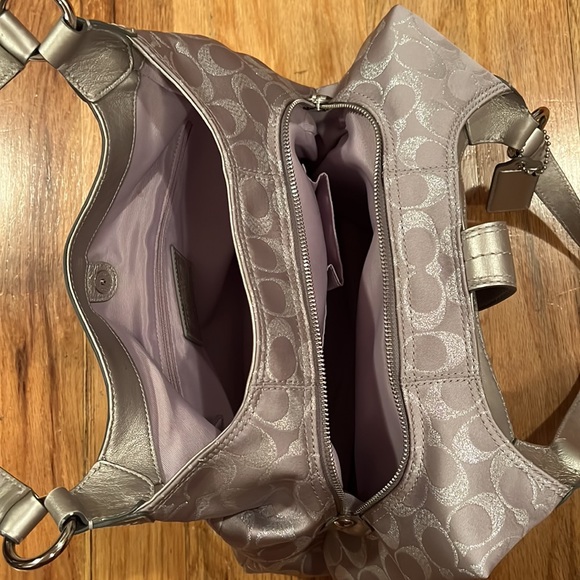 Coach Shoulder Bag - Picture 8 of 16